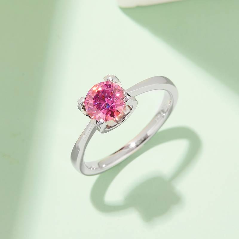 直臂Classic牛头S925银镀白金MoissaniteWomen's Ring1ctD级